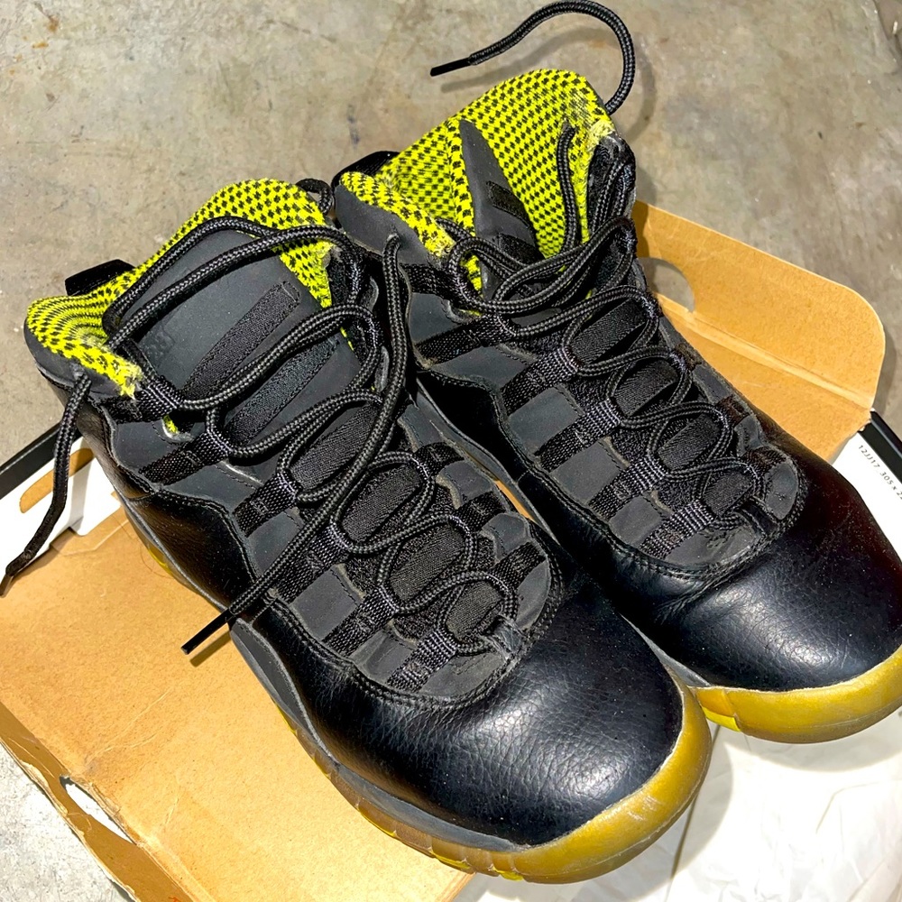 Air Jordan 10 Retro 'Venom'